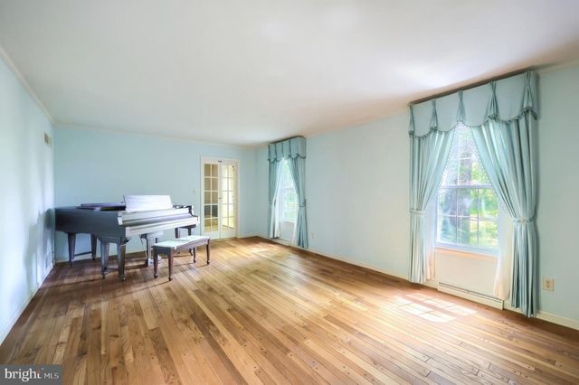 4275 EVERGREEN RD, Felton, PA 17322