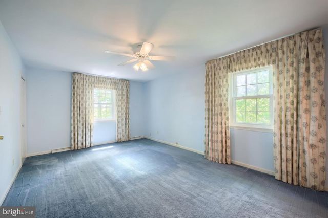 4275 EVERGREEN RD, Felton, PA 17322
