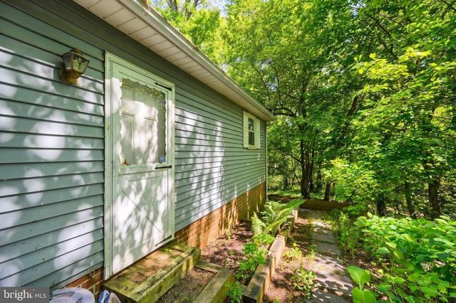 4275 EVERGREEN RD, Felton, PA 17322