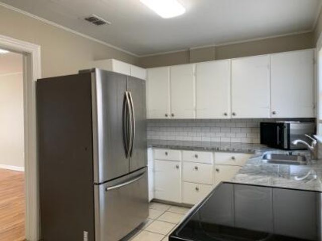 3304 31st Street, Lubbock, TX 79410