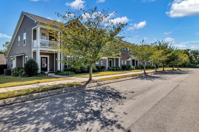 2091 Hemlock Dr, Spring Hill, TN 37174