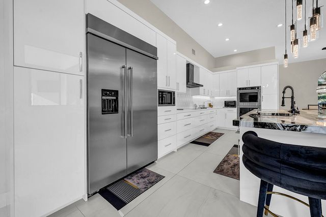 6185 NW 104th Way, Parkland, FL 33076