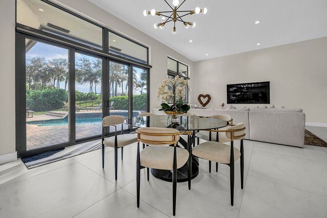 6185 NW 104th Way, Parkland, FL 33076