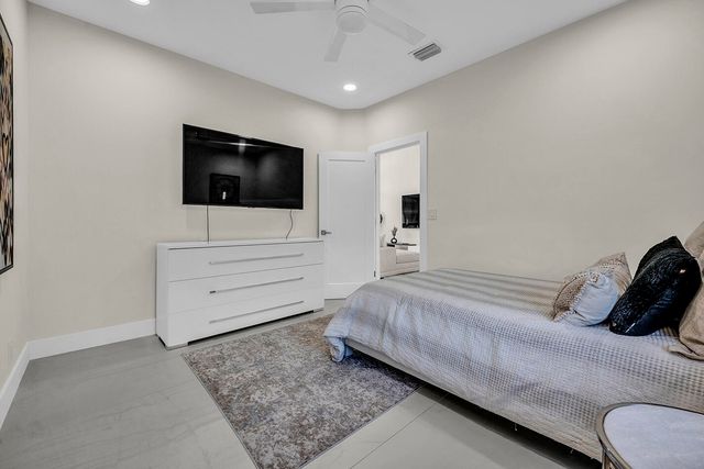 6185 NW 104th Way, Parkland, FL 33076