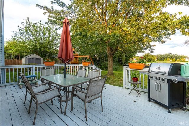 5044 Sequoia Drive, Newburgh, IN 47630
