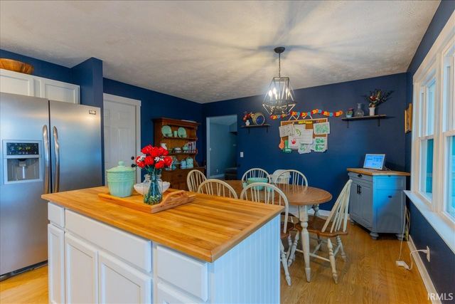 5044 Sequoia Drive, Newburgh, IN 47630