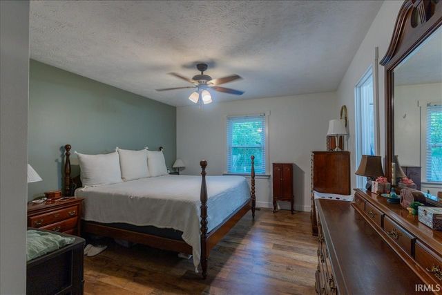 5044 Sequoia Drive, Newburgh, IN 47630