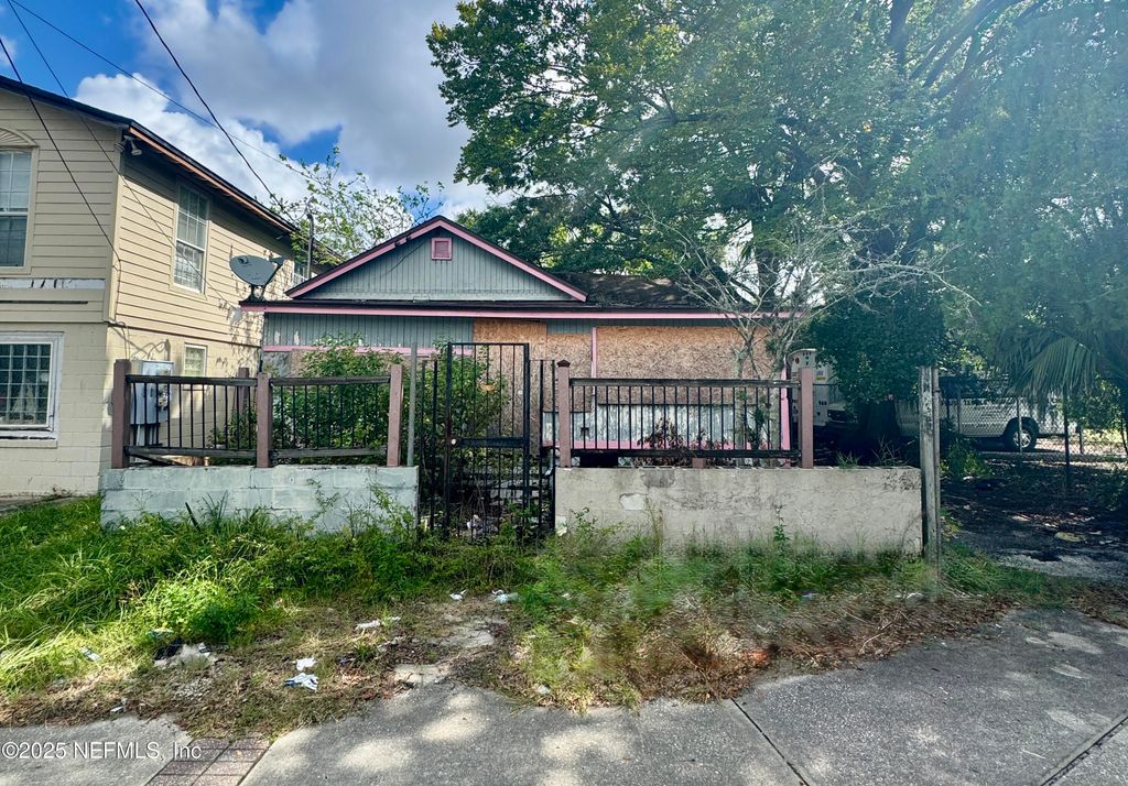 3319 N MYRTLE Avenue, Jacksonville, FL 32209