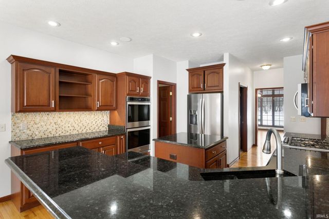 26252 Woodsong Court, South Bend, IN 46628