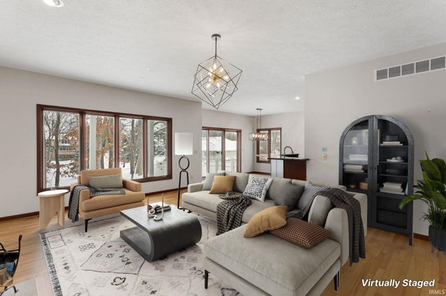 26252 Woodsong Court, South Bend, IN 46628