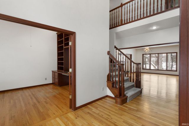 26252 Woodsong Court, South Bend, IN 46628