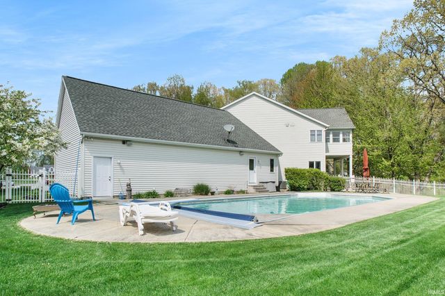 26252 Woodsong Court, South Bend, IN 46628