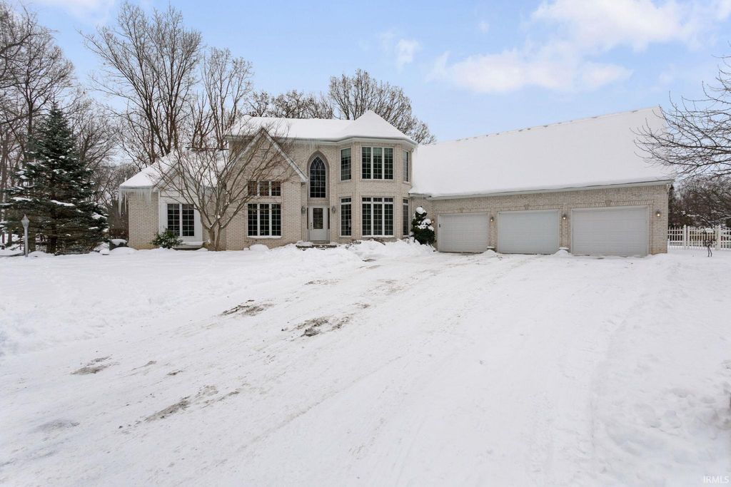 26252 Woodsong Court, South Bend, IN 46628