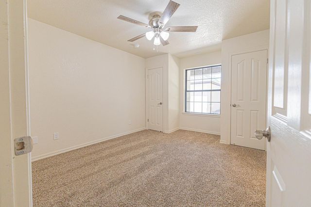 22022 Tollhouse Road, Clovis, CA 93619