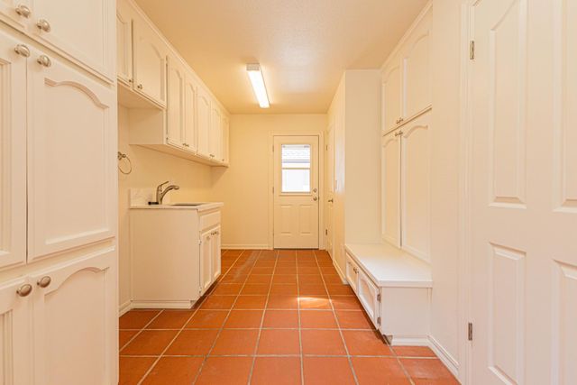 22022 Tollhouse Road, Clovis, CA 93619