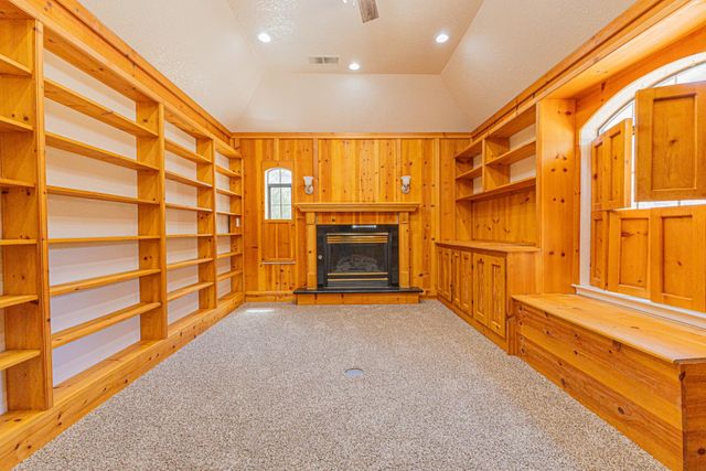 22022 Tollhouse Road, Clovis, CA 93619