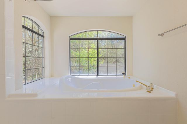 22022 Tollhouse Road, Clovis, CA 93619