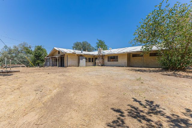 22022 Tollhouse Road, Clovis, CA 93619
