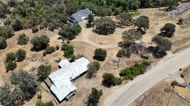 22022 Tollhouse Road, Clovis, CA 93619