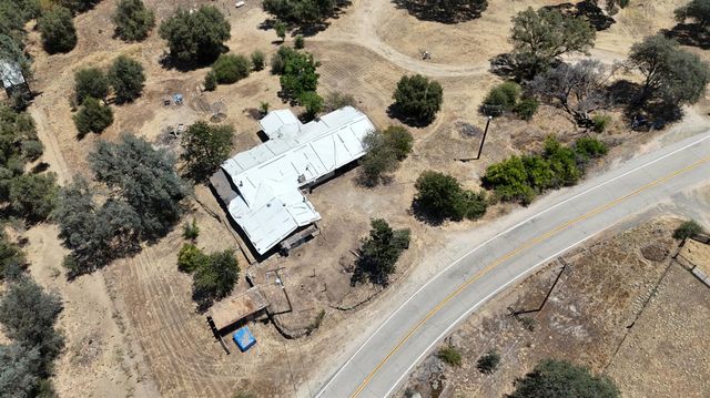 22022 Tollhouse Road, Clovis, CA 93619