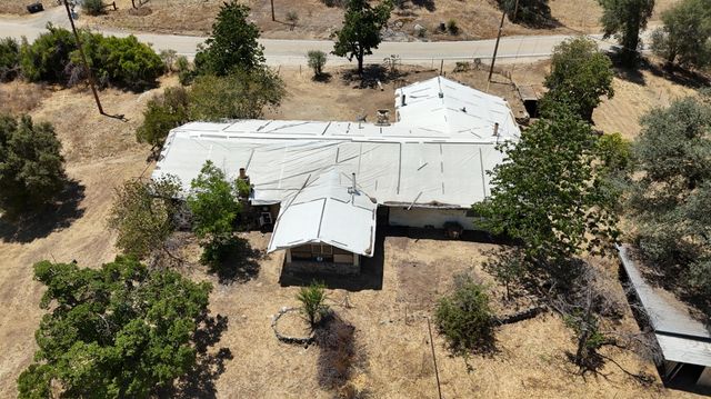 22022 Tollhouse Road, Clovis, CA 93619