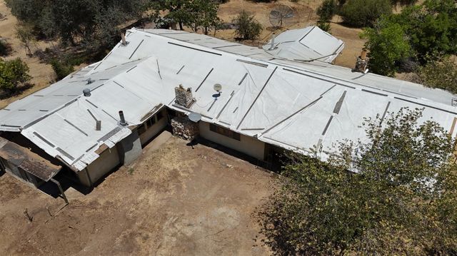 22022 Tollhouse Road, Clovis, CA 93619