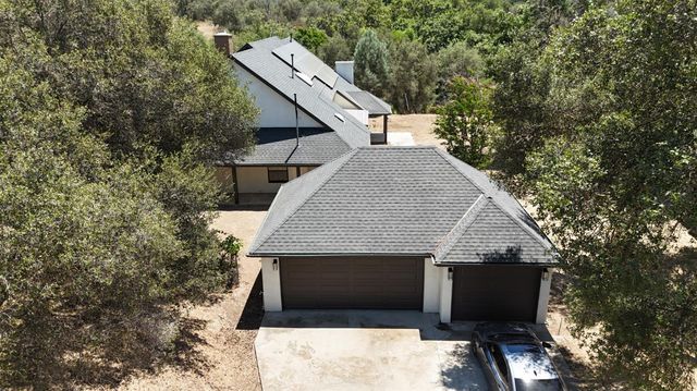 22022 Tollhouse Road, Clovis, CA 93619