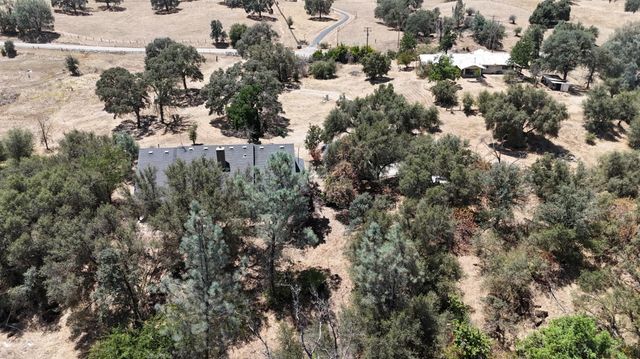 22022 Tollhouse Road, Clovis, CA 93619