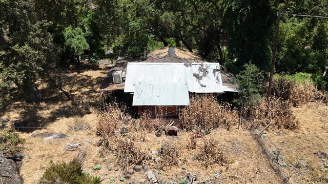 22022 Tollhouse Road, Clovis, CA 93619