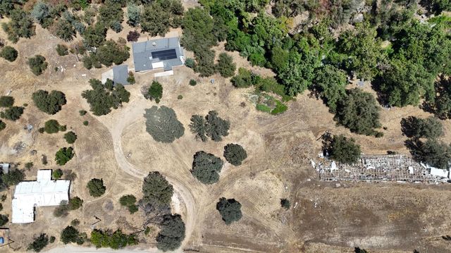 22022 Tollhouse Road, Clovis, CA 93619