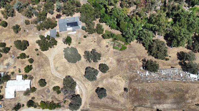 22022 Tollhouse Road, Clovis, CA 93619