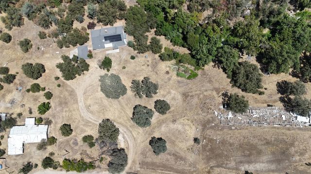 22022 Tollhouse Road, Clovis, CA 93619