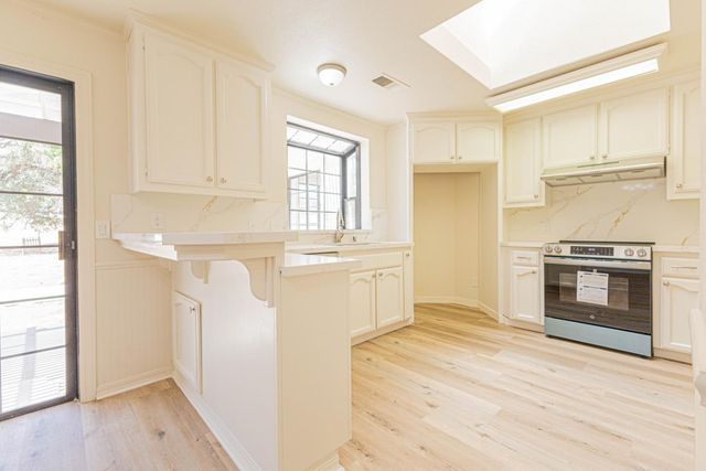 22022 Tollhouse Road, Clovis, CA 93619