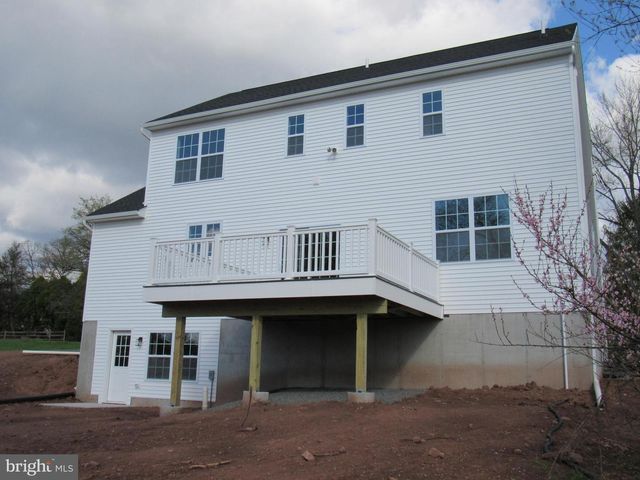 957 SPRING CITY RD, Phoenixville, PA 19460