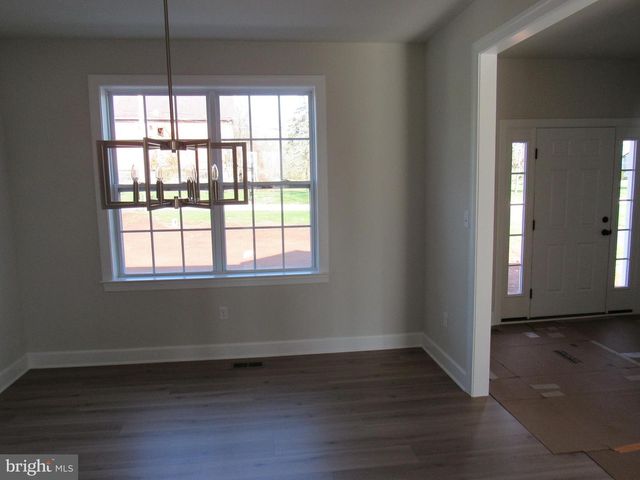 957 SPRING CITY RD, Phoenixville, PA 19460