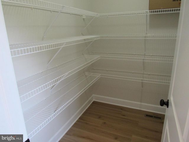 957 SPRING CITY RD, Phoenixville, PA 19460