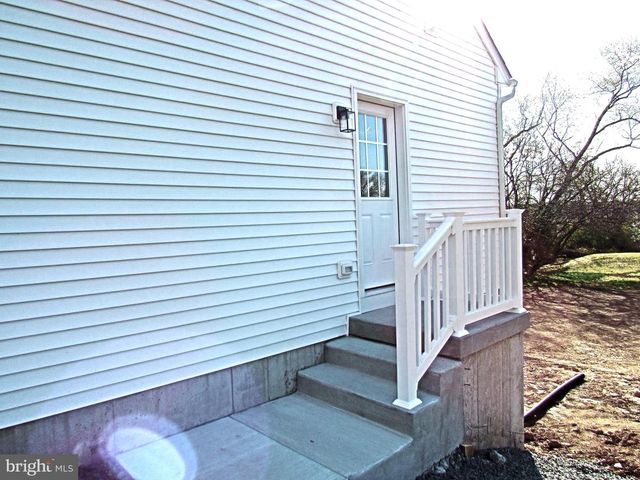 957 SPRING CITY RD, Phoenixville, PA 19460