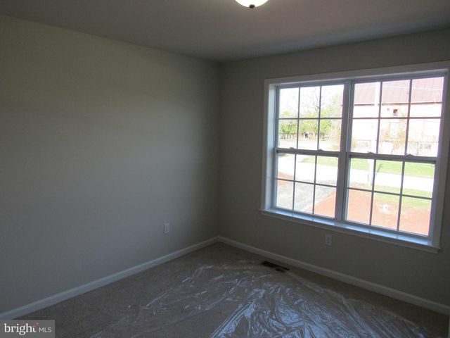 957 SPRING CITY RD, Phoenixville, PA 19460