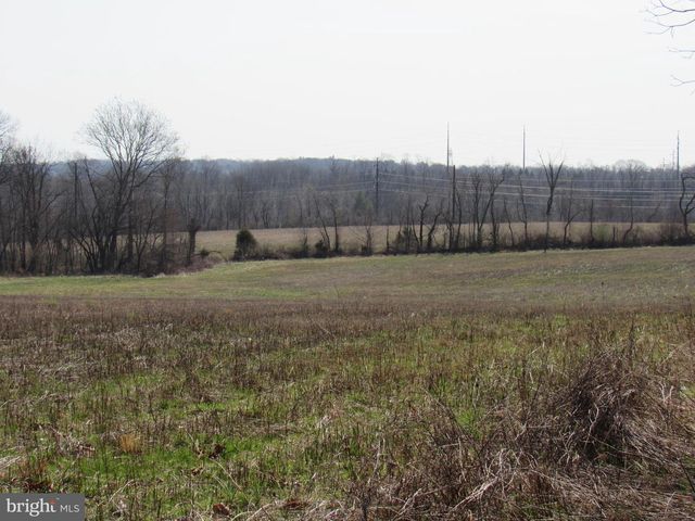 957 SPRING CITY RD, Phoenixville, PA 19460