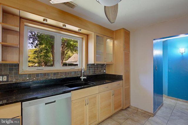1729 SHORE DR, Edgewater, MD 21037