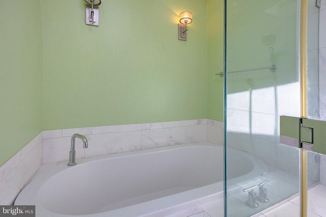 1729 SHORE DR, Edgewater, MD 21037