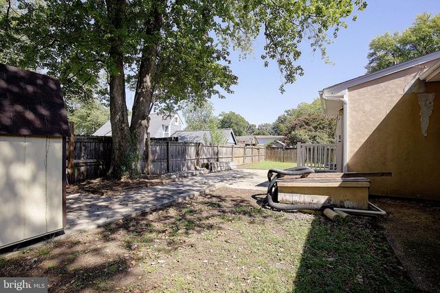 1729 SHORE DR, Edgewater, MD 21037