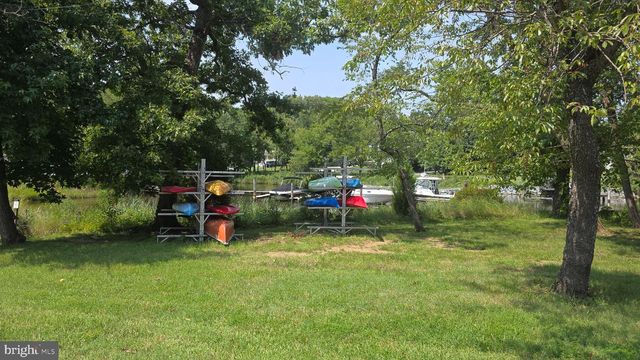 1729 SHORE DR, Edgewater, MD 21037