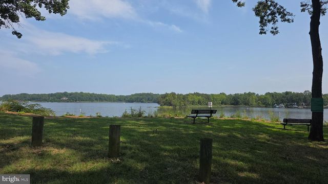 1729 SHORE DR, Edgewater, MD 21037