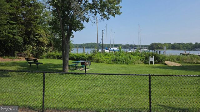 1729 SHORE DR, Edgewater, MD 21037