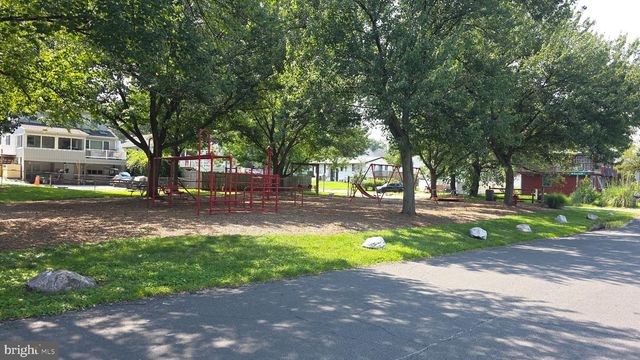 1729 SHORE DR, Edgewater, MD 21037