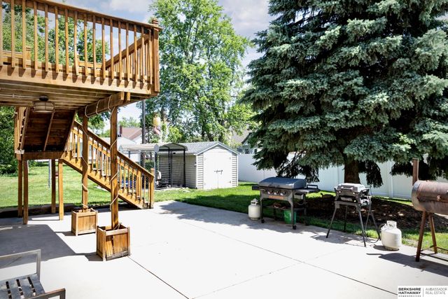 512 5th Street, Yutan, NE 68073
