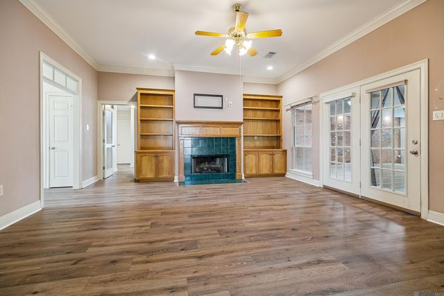 5314 Hunters Park Ave, Baton Rouge, LA 70817