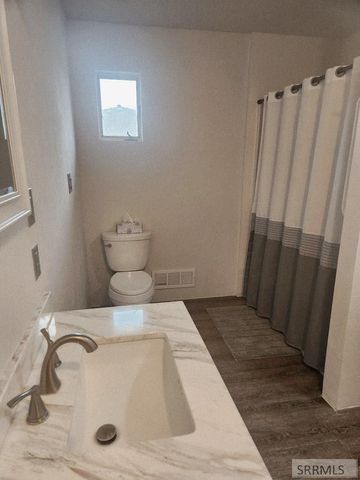 105 Kirkham Circle, Shelley, ID 83274