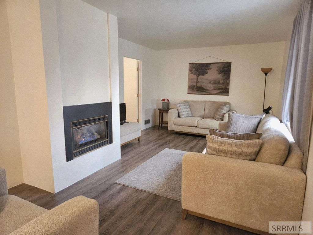 Image 7 of property listing at 105 Kirkham Circle, Shelley, ID 83274